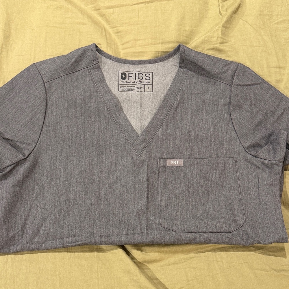 Figs Charcoal V-Neck Women’s Shirt